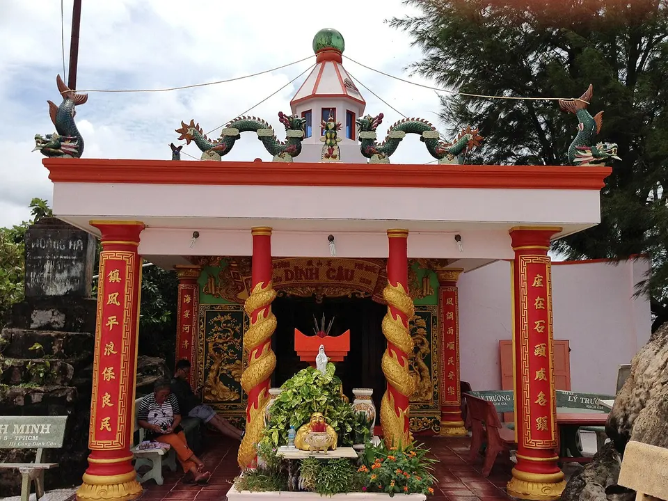 Dinh Cậu, ảnh 2