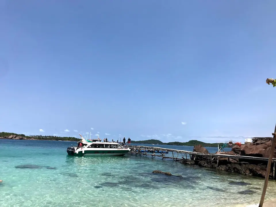Hòn Móng Tay và Hòn Gầm Ghì, ảnh 2
