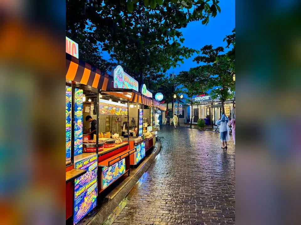 부이 페스트 바자 야시장, 사진 3